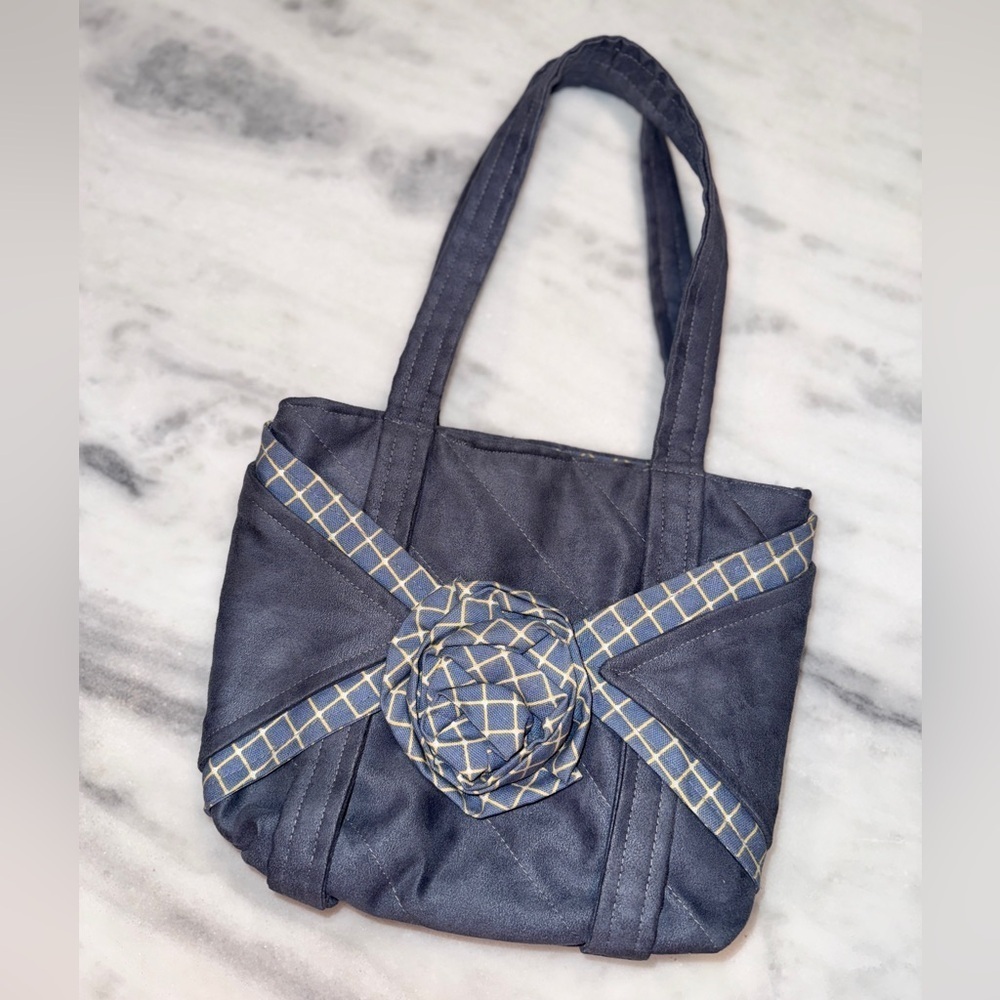 Women’s Concealed Carry Purse for Gun made by Gun Toting Gals
